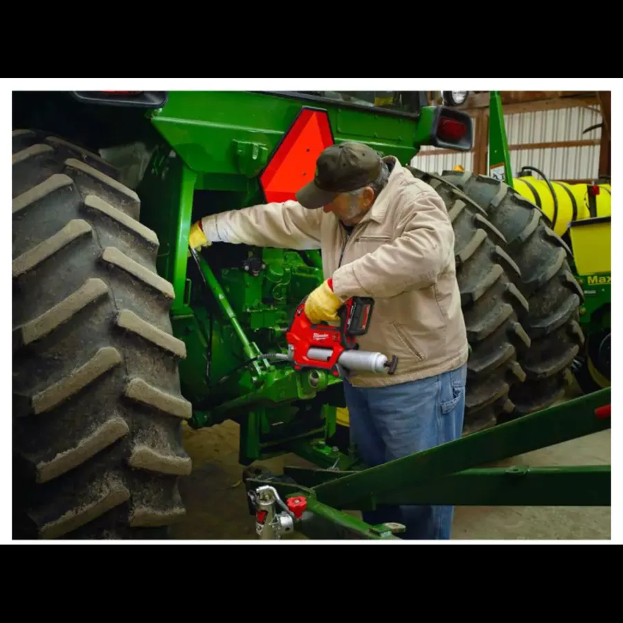 M18 18-Volt Lithium-Ion Cordless Grease Gun 2-Speed with (1) 1.5Ah Batteries, Charger, Tool Bag