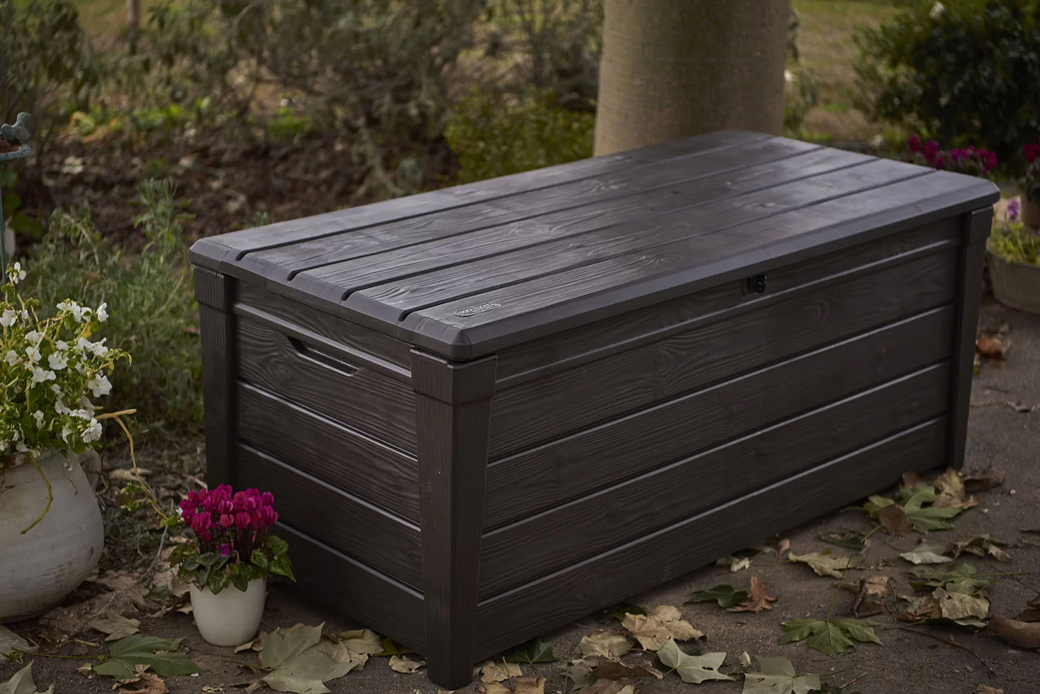 【Storage Shed】Keter Brightwood 120 Gallon Large Elegant Resin Water Resistant Lockable Deck Box