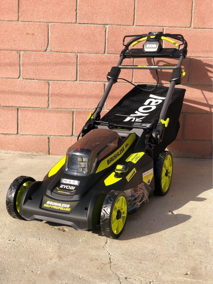 RYOBI 20 in. 40-Volt 6.0 Ah Lithium-Ion Battery Brushless Cordless Walk Behind Self-Propelled Lawn Mower with Charger Included